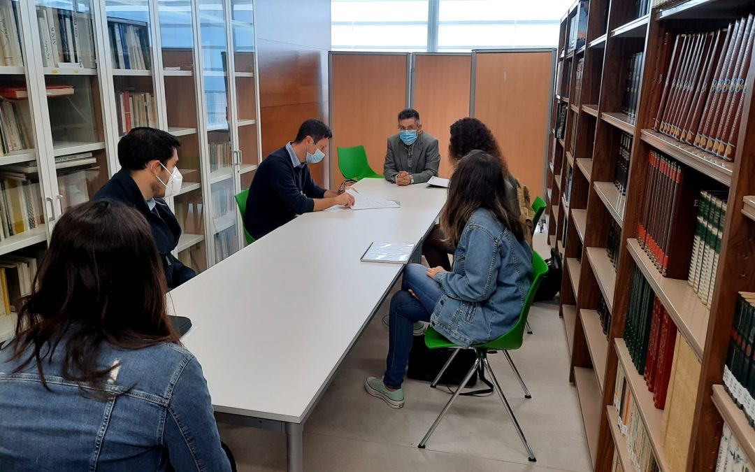 Rafal realiza obras de accesibilidad en el Ayuntamiento, mejora en las instalaciones del pabellón de deportes y adecuación de zonas verdes