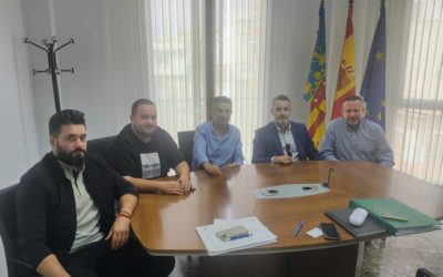 Rafal formaliza el nuevo contrato de recogida y transporte de residuos con más capacidad y contenedor marrón