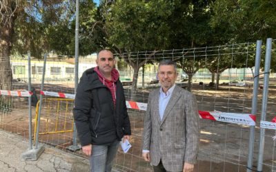 Rafal inicia las obras para dotar al polideportivo de una nueva pista de atletismo y zonas saludables